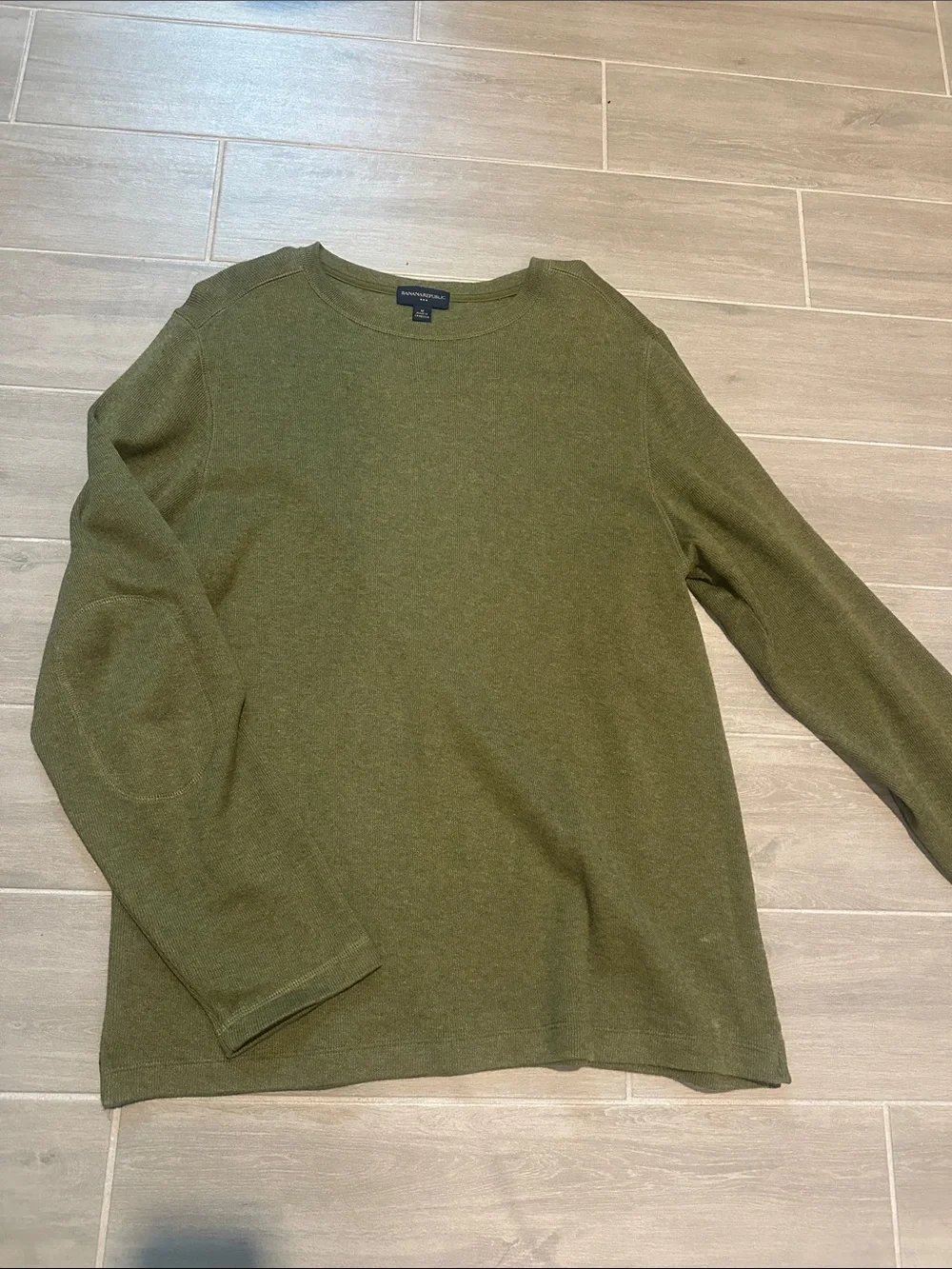 Banana Republic Men's Olive Green Long Sleeve Crew Sweater